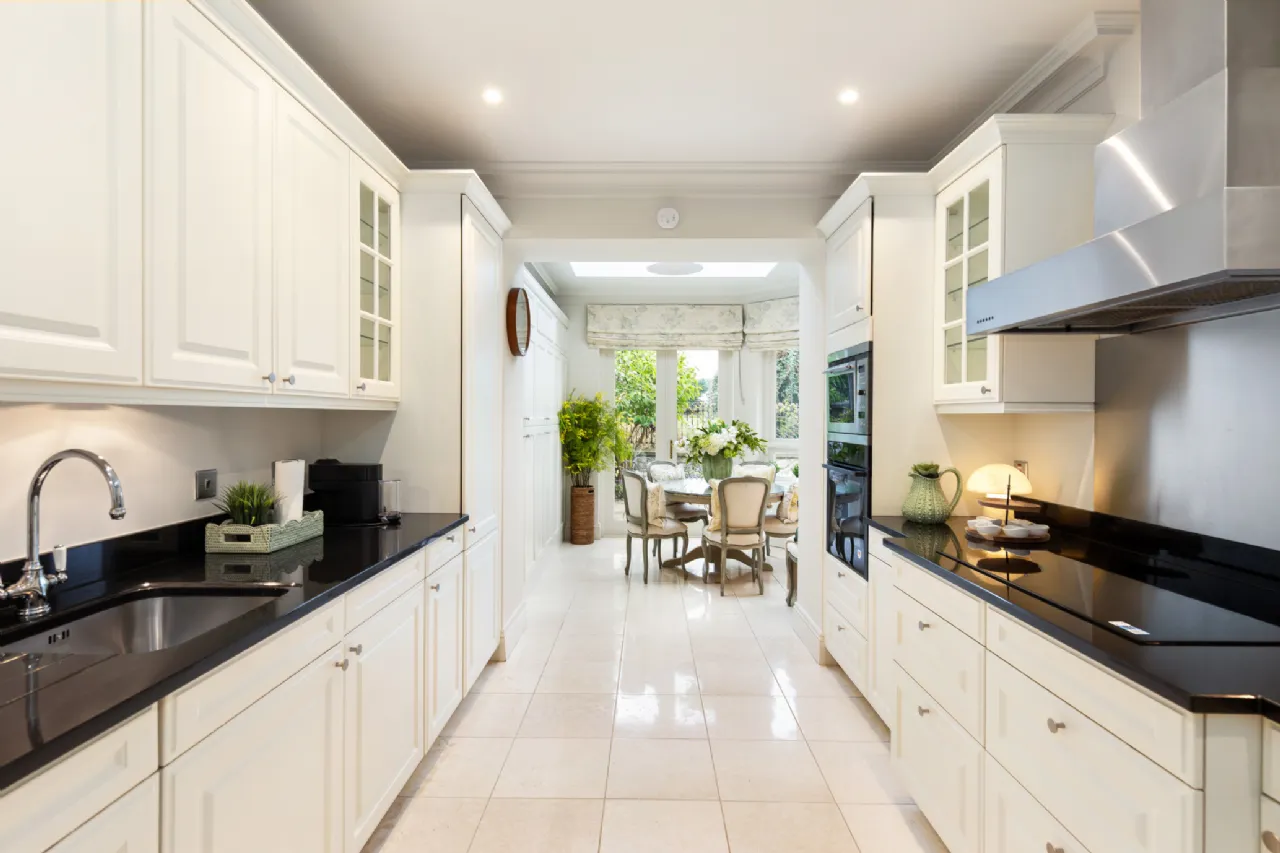 Photo of 6 Ailesbury Wood, Ailesbury Road, Ballsbridge, Dublin 4, D04 V2Y6