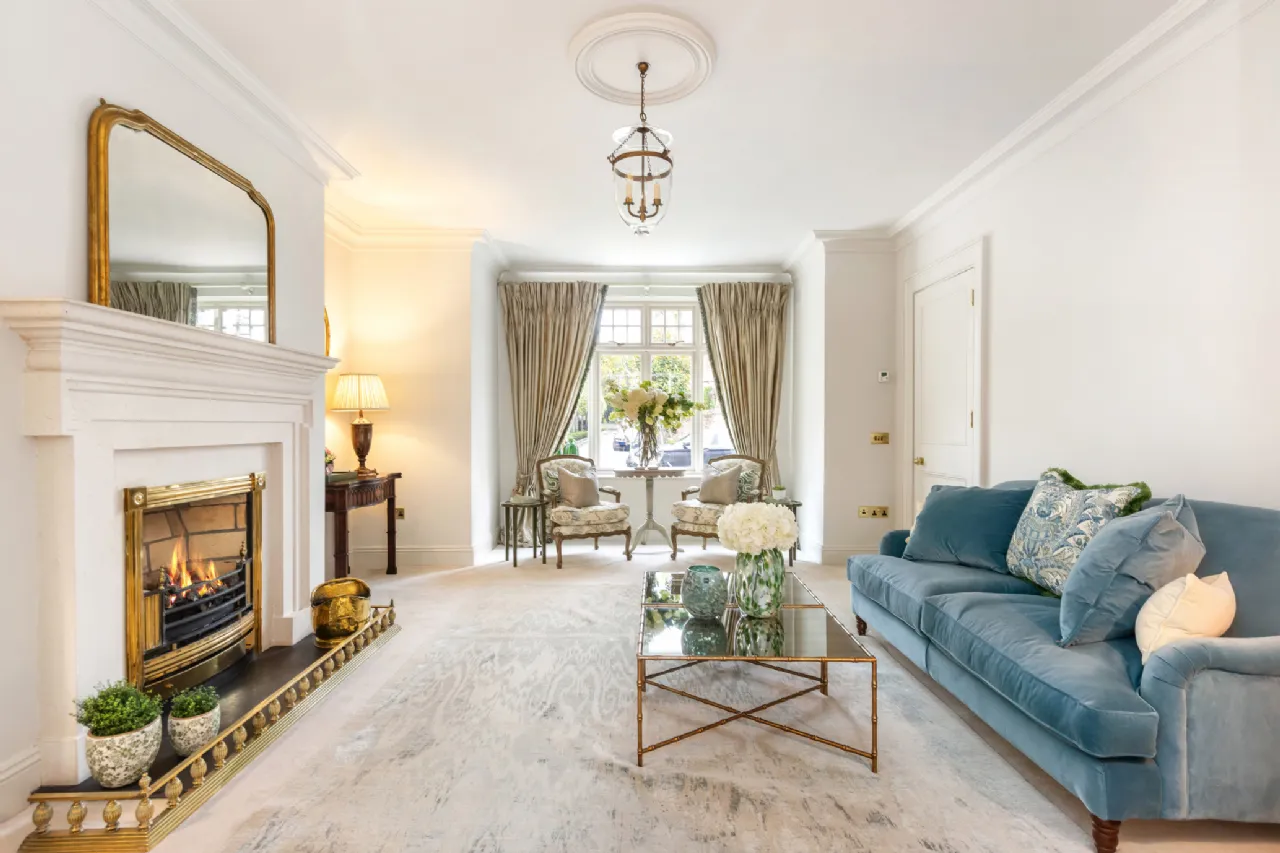 Photo of 6 Ailesbury Wood, Ailesbury Road, Ballsbridge, Dublin 4, D04 V2Y6