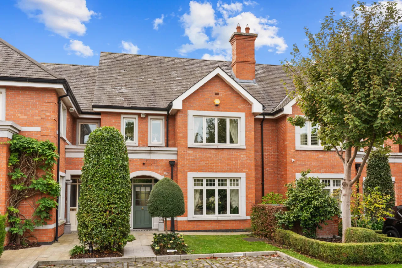 Photo of 6 Ailesbury Wood, Ailesbury Road, Ballsbridge, Dublin 4, D04 V2Y6