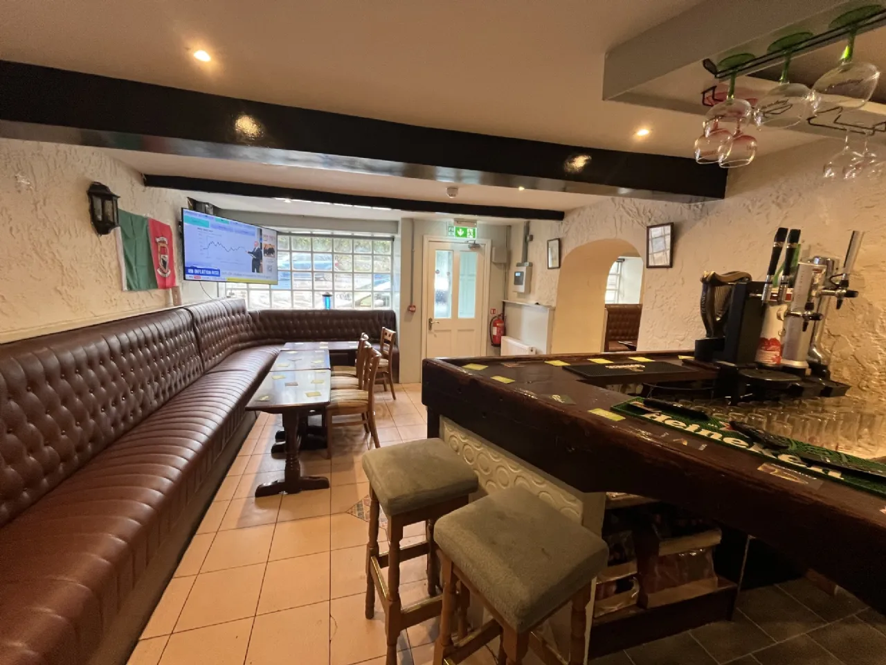 Photo of Vincy's Bar, Station Road, Ballina, Co Mayo, F26 VP95