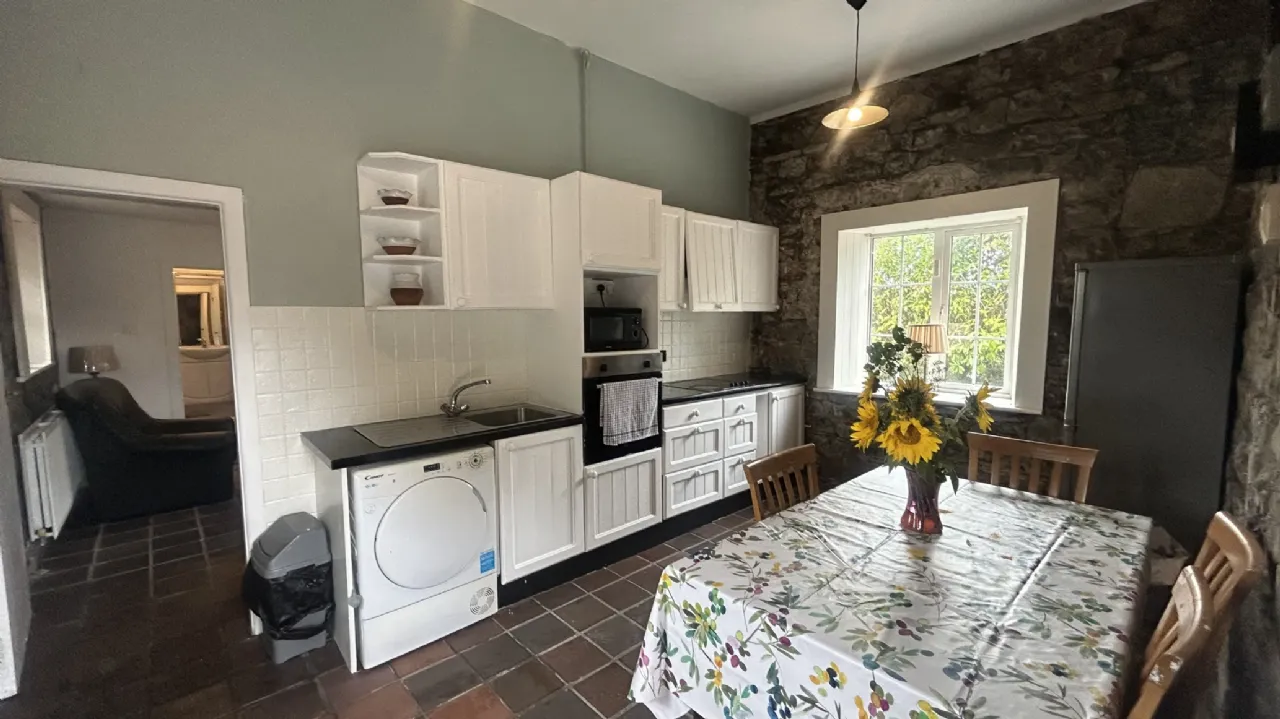 Photo of Wood Of O Cottage, Ballinaclogh,, Golden,, Co. Tipperary, E25KH59
