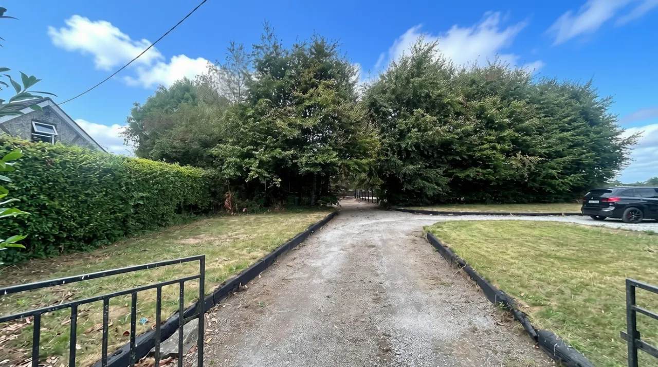 Photo of Wood Of O Cottage, Ballinaclogh,, Golden,, Co. Tipperary, E25KH59