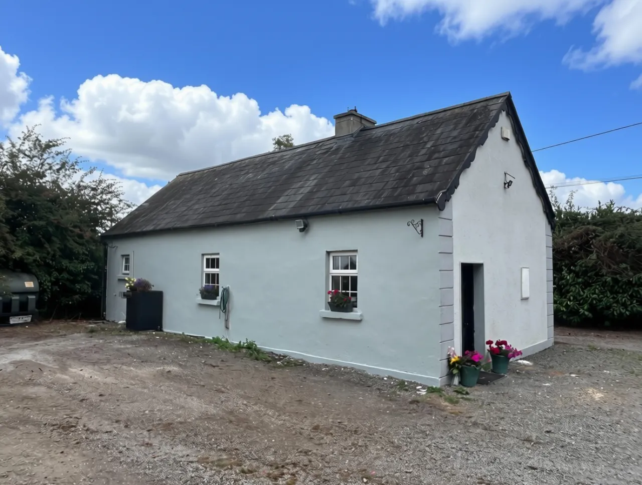 Photo of Wood Of O Cottage, Ballinaclogh,, Golden,, Co. Tipperary, E25KH59