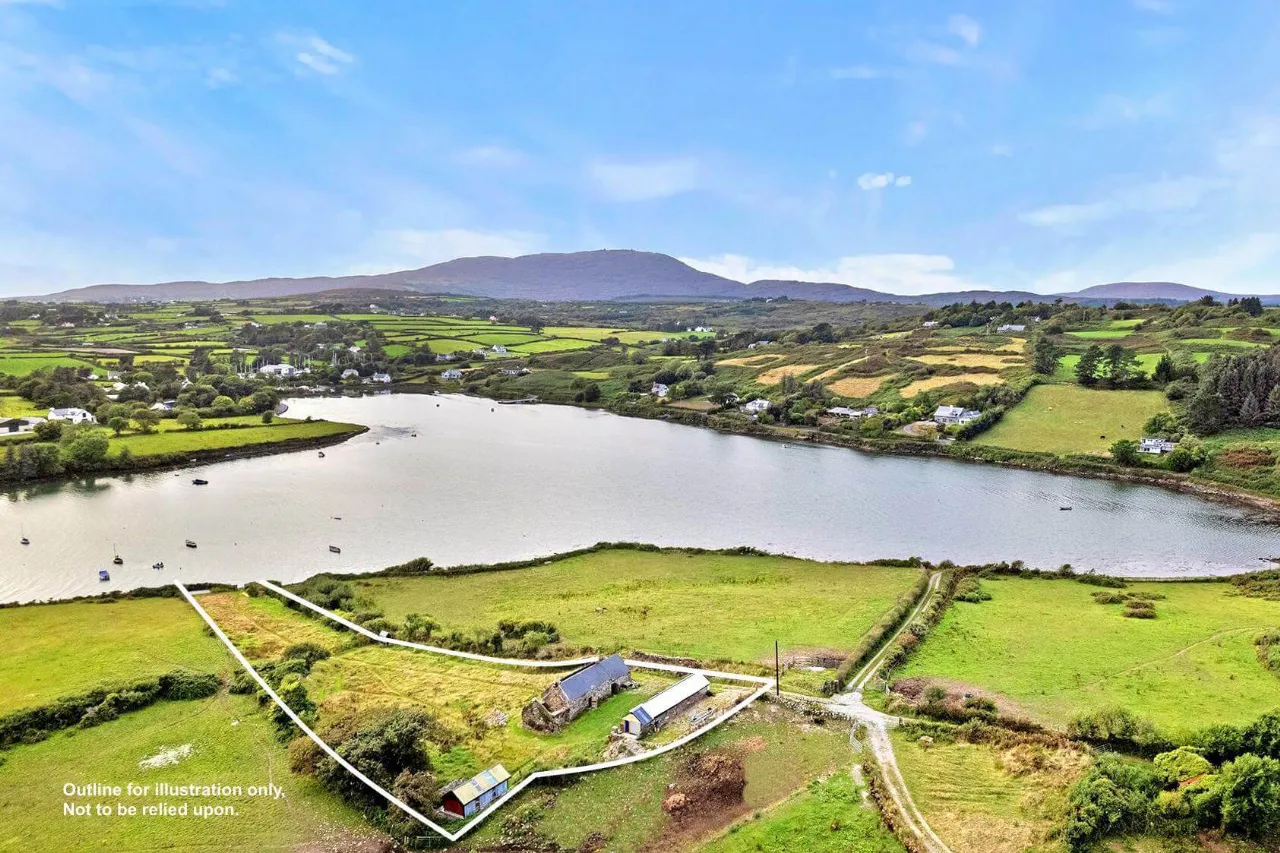 Photo of Rossbrin Cove, Cappaghglass, Schull, Co Cork, P81CP80