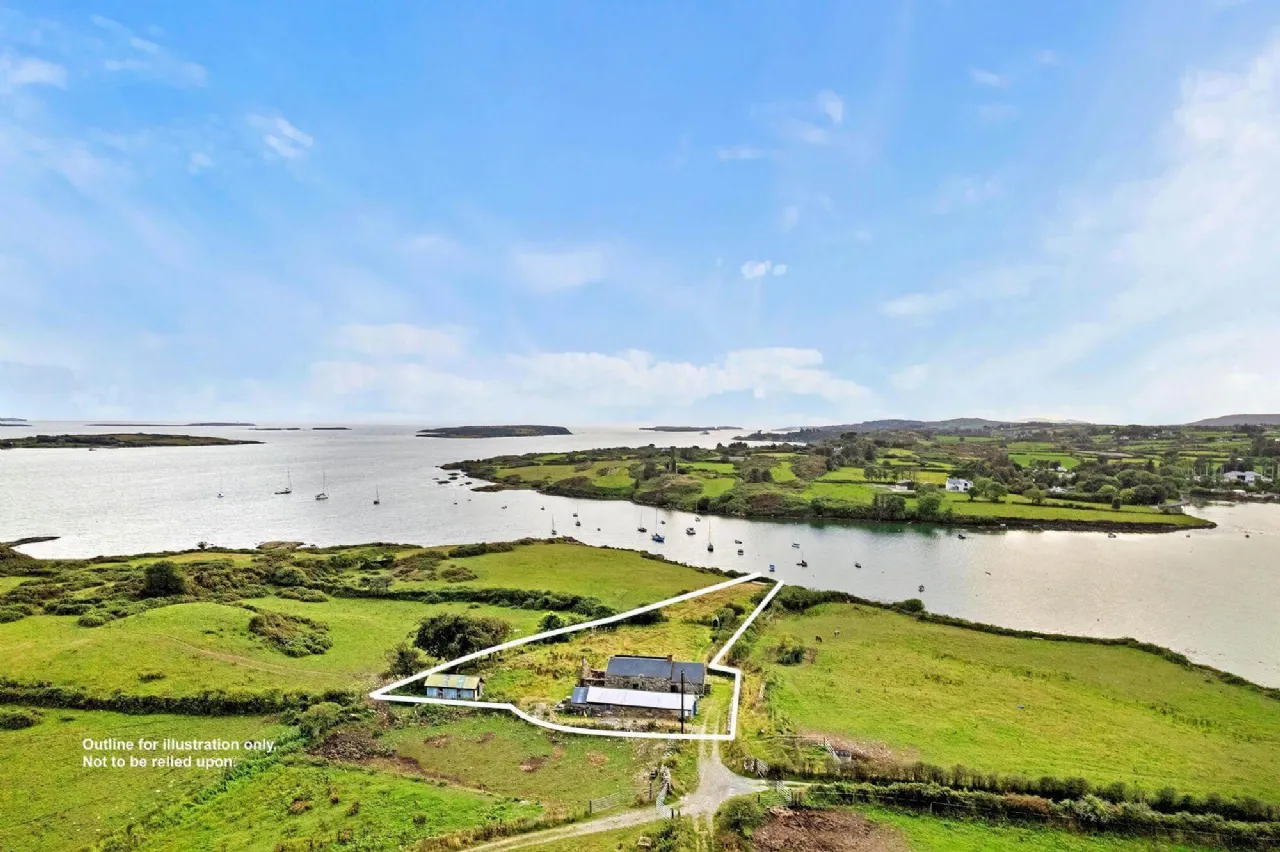 Photo of Rossbrin Cove, Cappaghglass, Schull, Co Cork, P81CP80