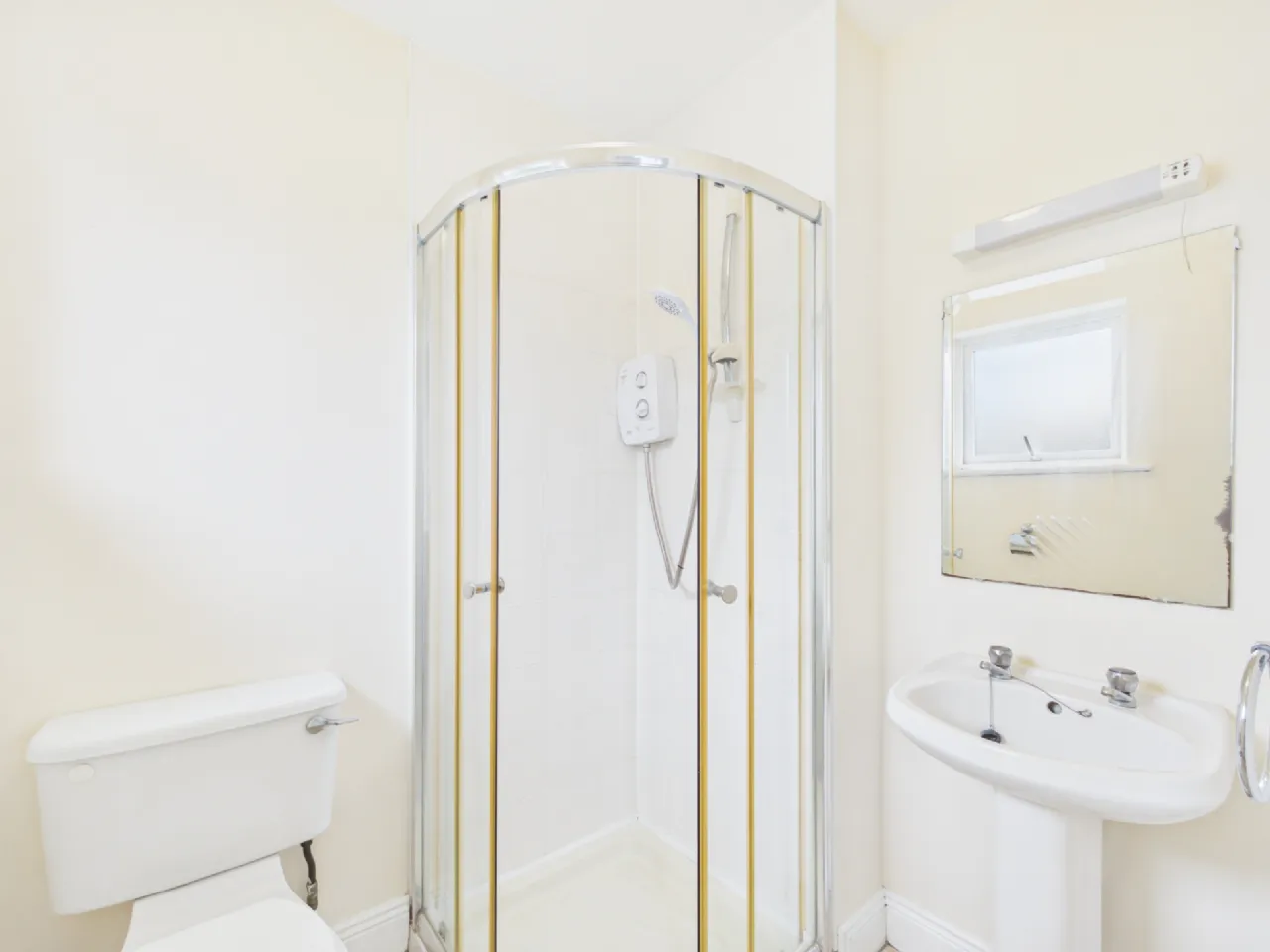 Photo of 18 Hazelwood, Dublin Road, Thurles, Co. Tipperary, E41 W2T6