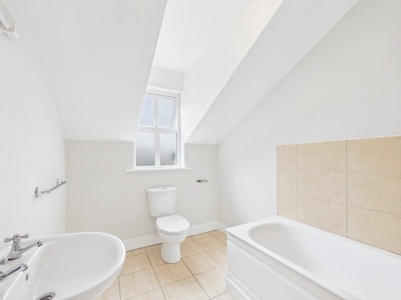 Photo of 4 Laurel Grove, Dublin Road, Thurles, Co. Tipperary, E41 D6F7