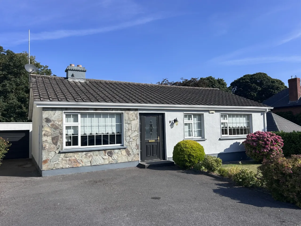 Photo of Ardlee, 7 Deerpark Gardens, Cashel, Co. Tipperary, E25 HY11