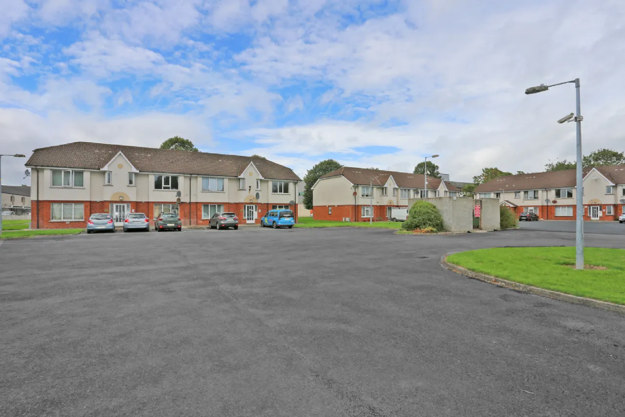 Photo of 22 Town Court, Shannon, Clare, V14 ED76