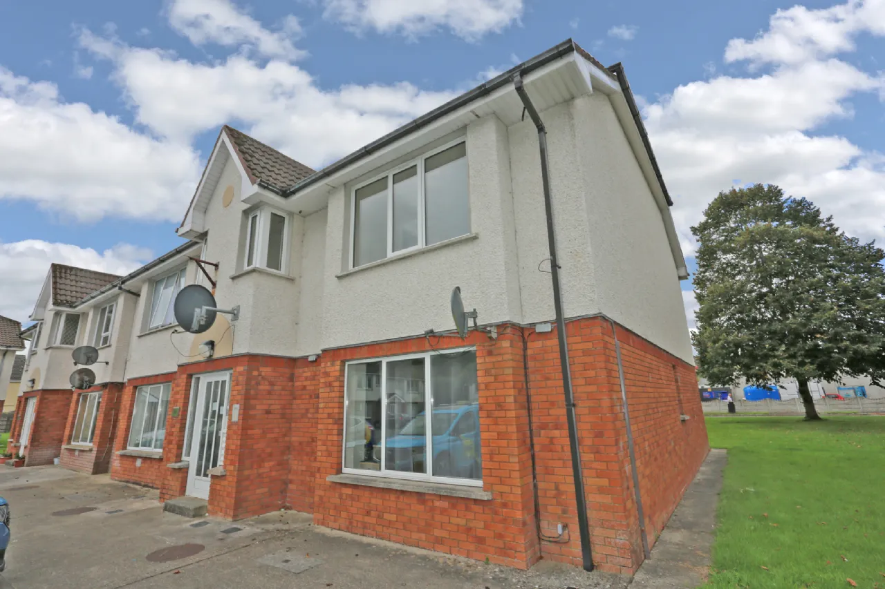 Photo of 22 Town Court, Shannon, Clare, V14 ED76