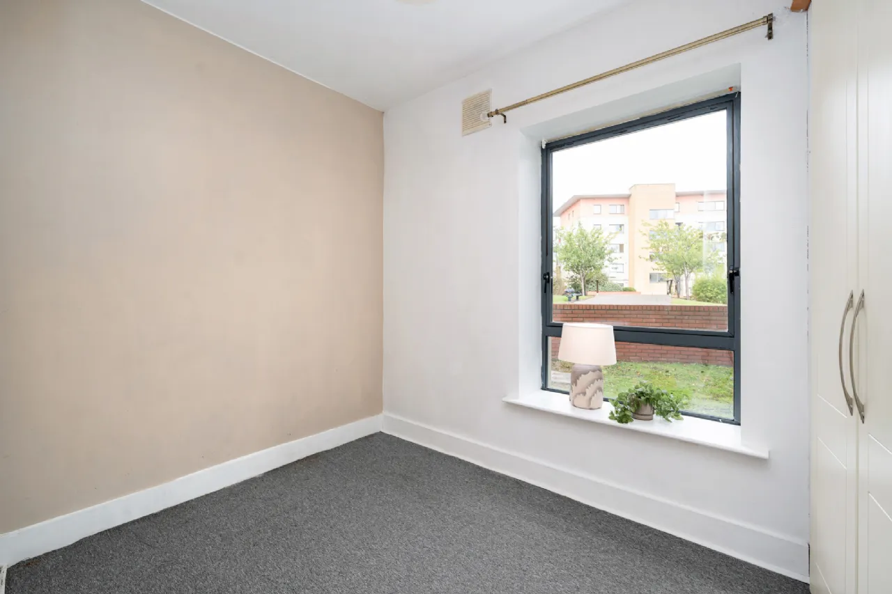Photo of 33 The Oval, Tullyvale, Cabinteely, Dublin 18, D18 WC04