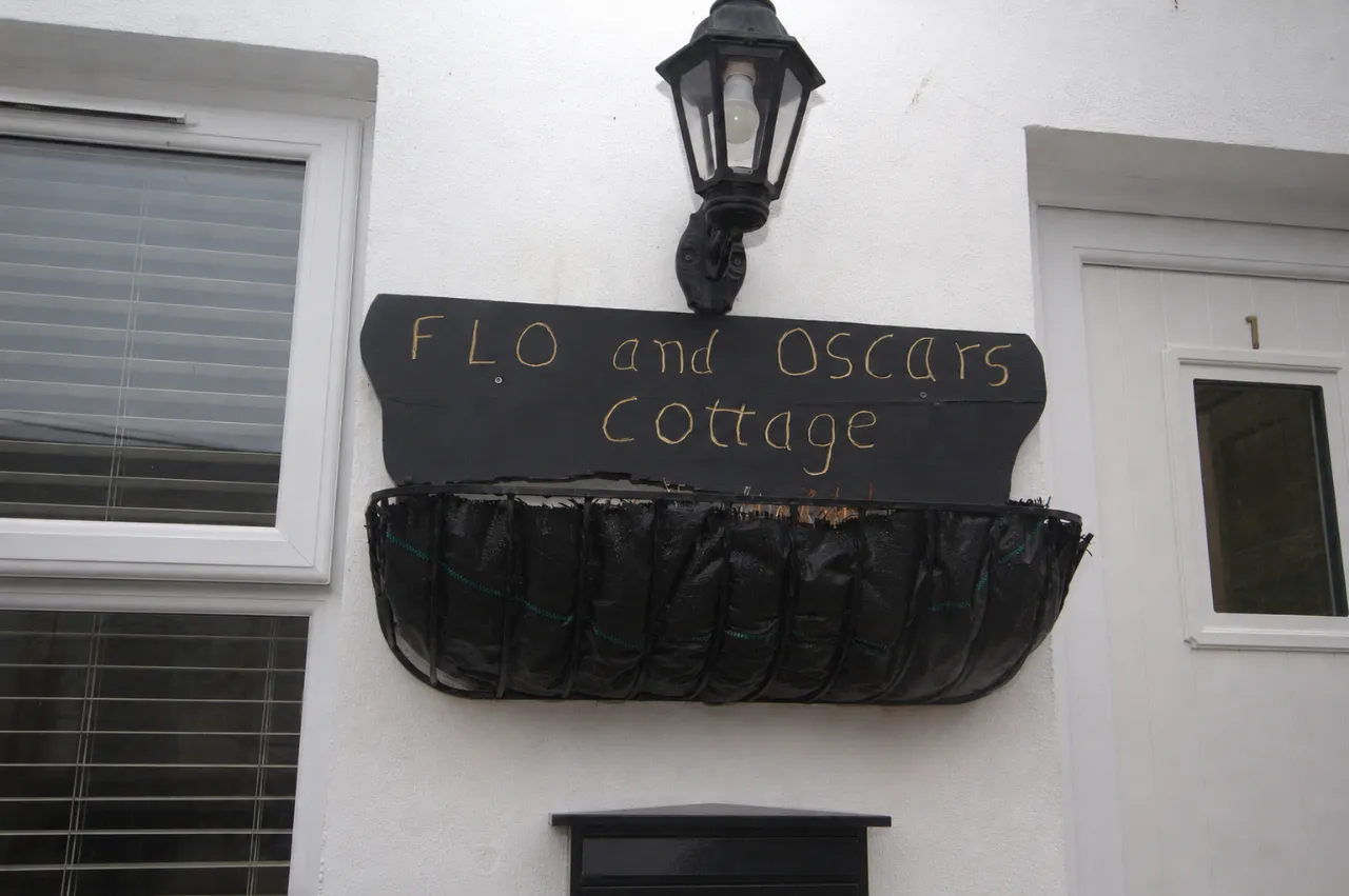 Photo of Flo & Oscars Cottage, 1 Back Lane, Ramelton, Co. Donegal, F92Y030