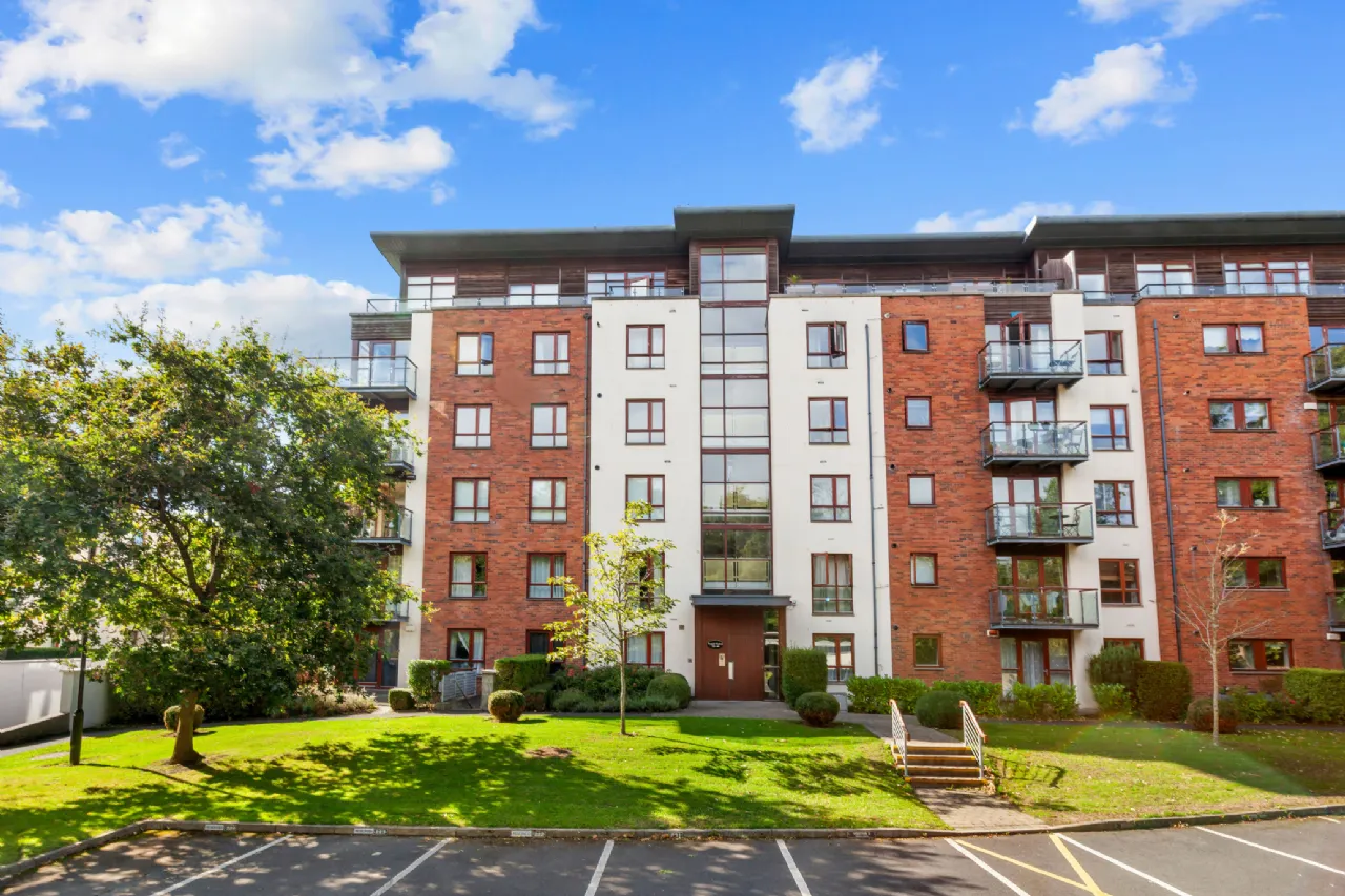 Photo of 37 Temple Gardens, Northwood, Santry, Dublin 9, D09 N8E2