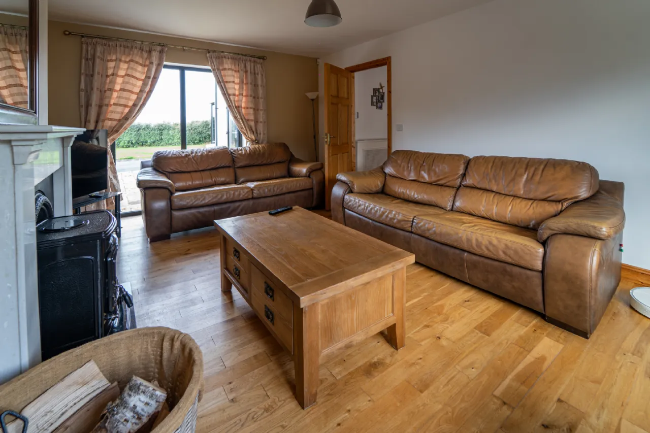Photo of Dornish, Murrisk, Westport, Co Mayo, F28 VW44
