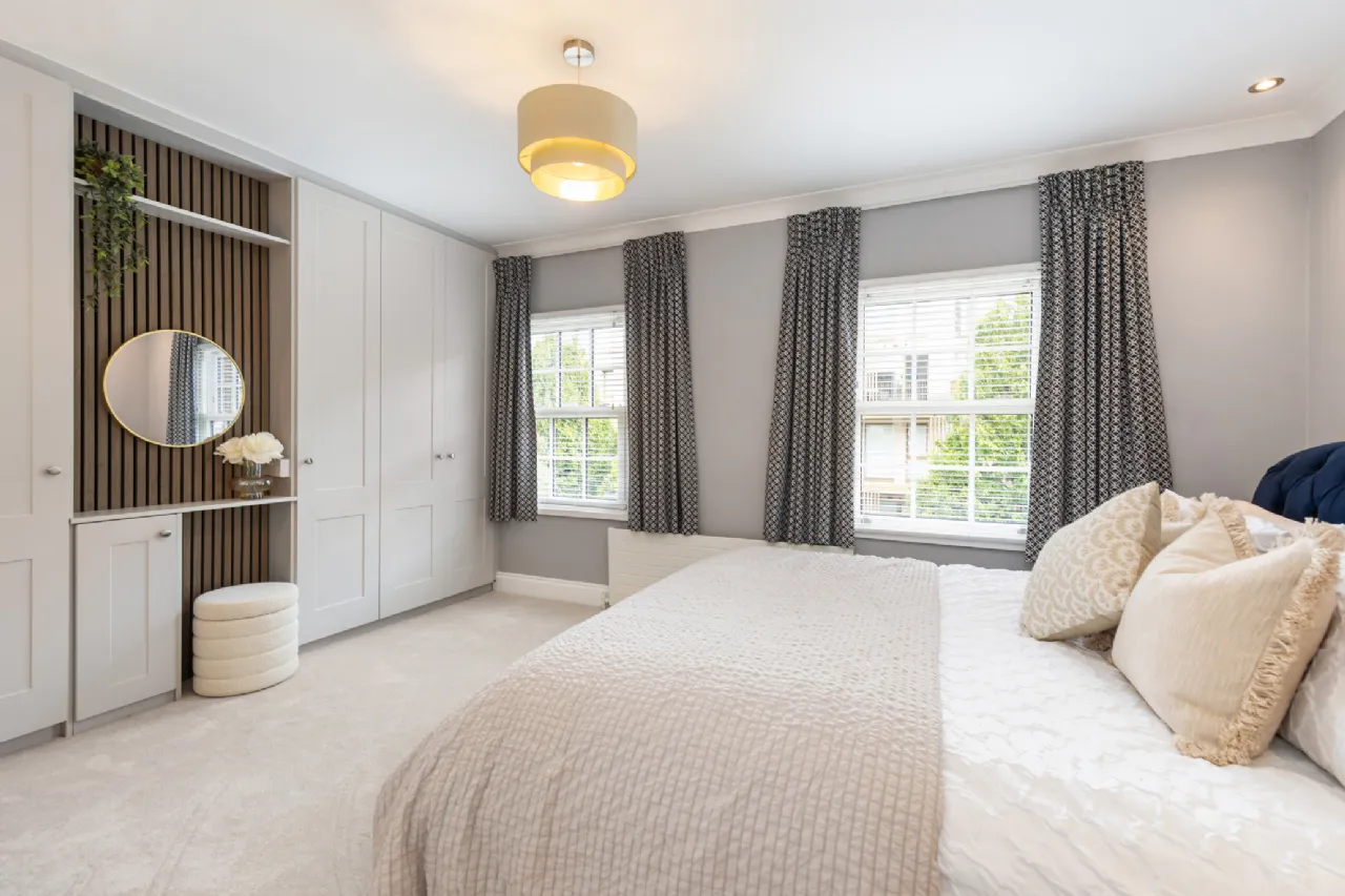 Photo of 12 Eglinton Square, Dublin 4, D04 A7K3