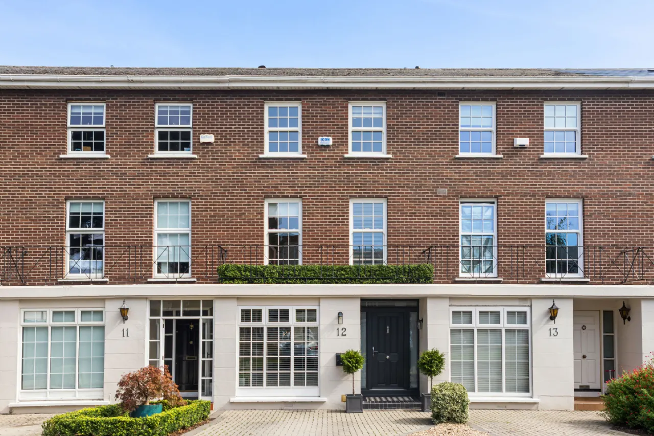 Photo of 12 Eglinton Square, Dublin 4, D04 A7K3