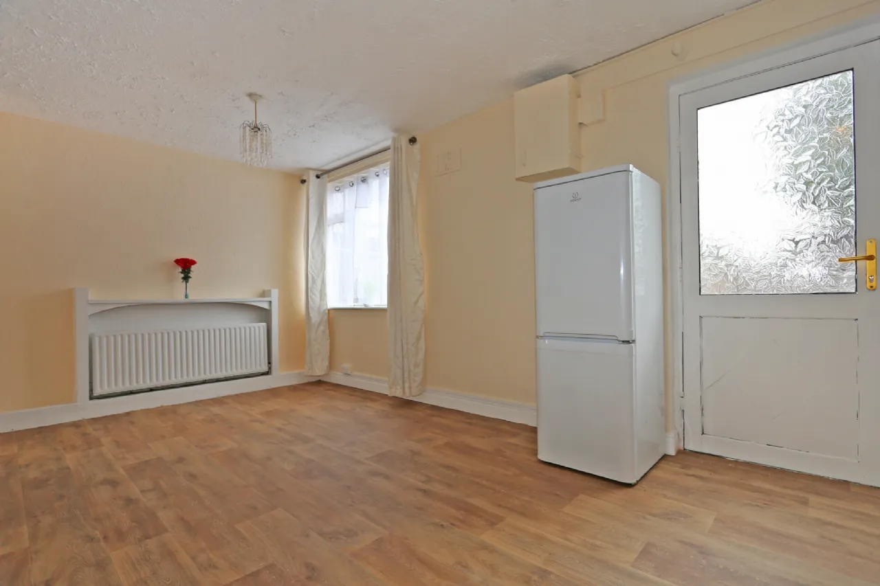 Photo of 1 Cronan Park, Shannon, Clare, V14 DW92