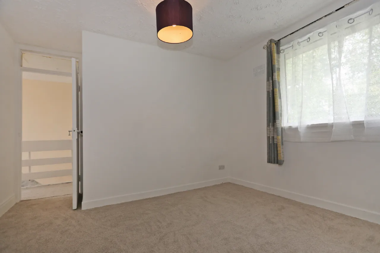 Photo of 1 Cronan Park, Shannon, Clare, V14 DW92