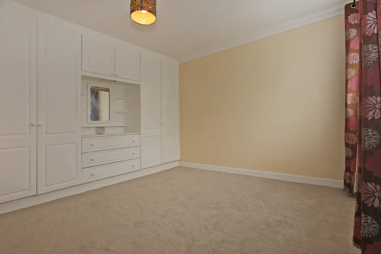 Photo of 1 Cronan Park, Shannon, Clare, V14 DW92