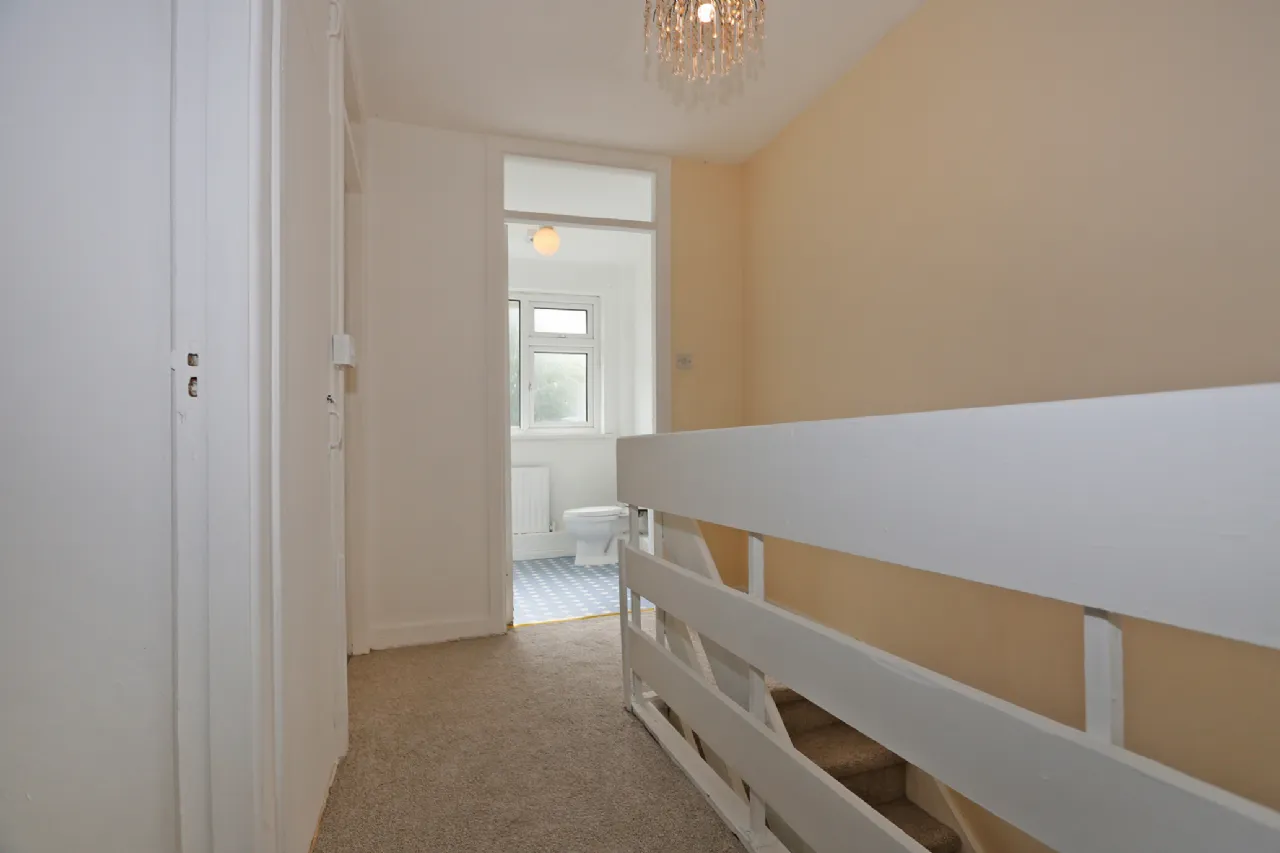 Photo of 1 Cronan Park, Shannon, Clare, V14 DW92