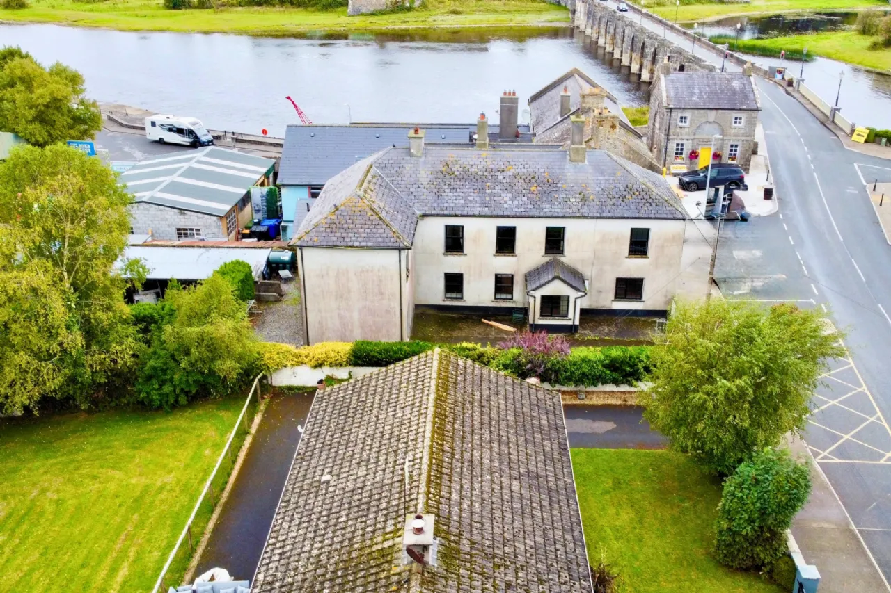 Photo of Shannonbridge, Co Offaly, N37 F2W0
