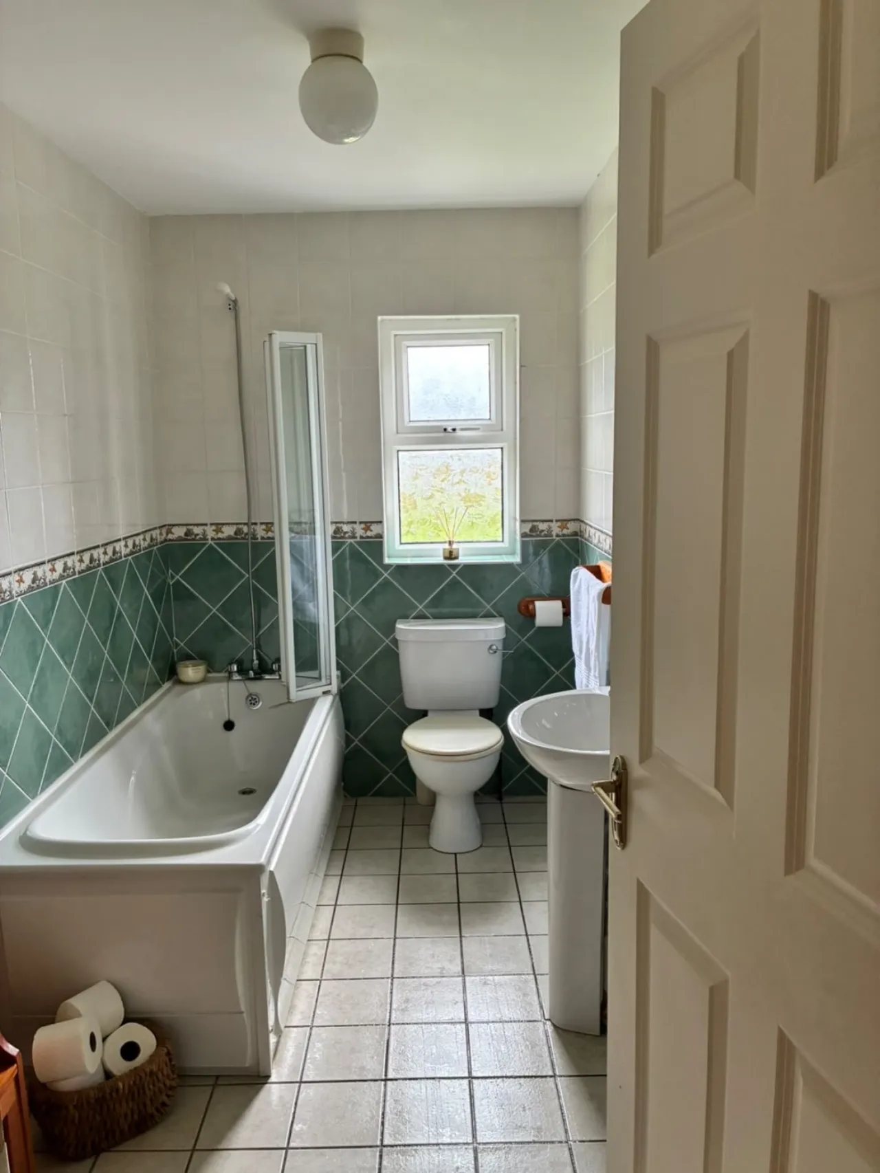 Photo of 12 Cluainin na MBo, Carrowhubbock South, Enniscrone, Co Sligo, F26 C1F2