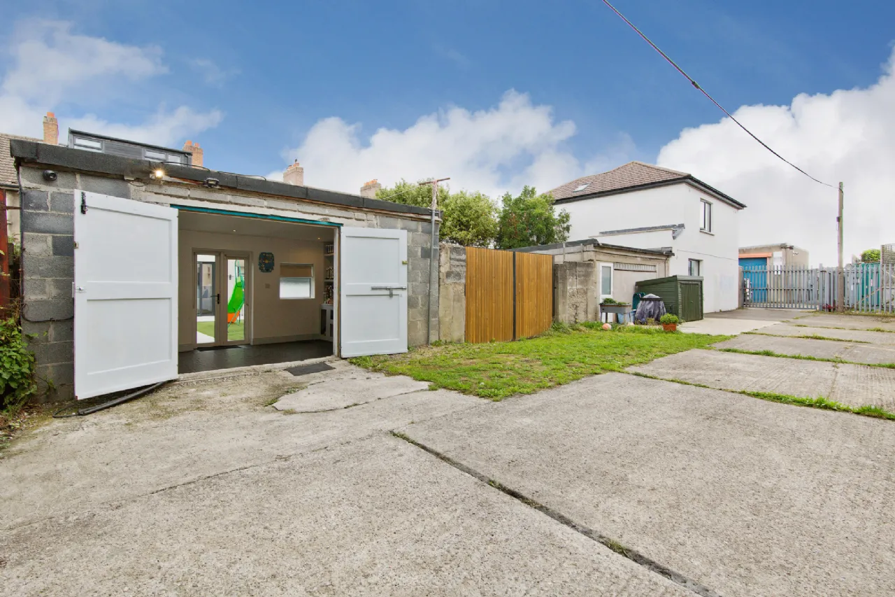Photo of 400 Clonard Road, Kimmage, Dublin 12, D12 V8K1
