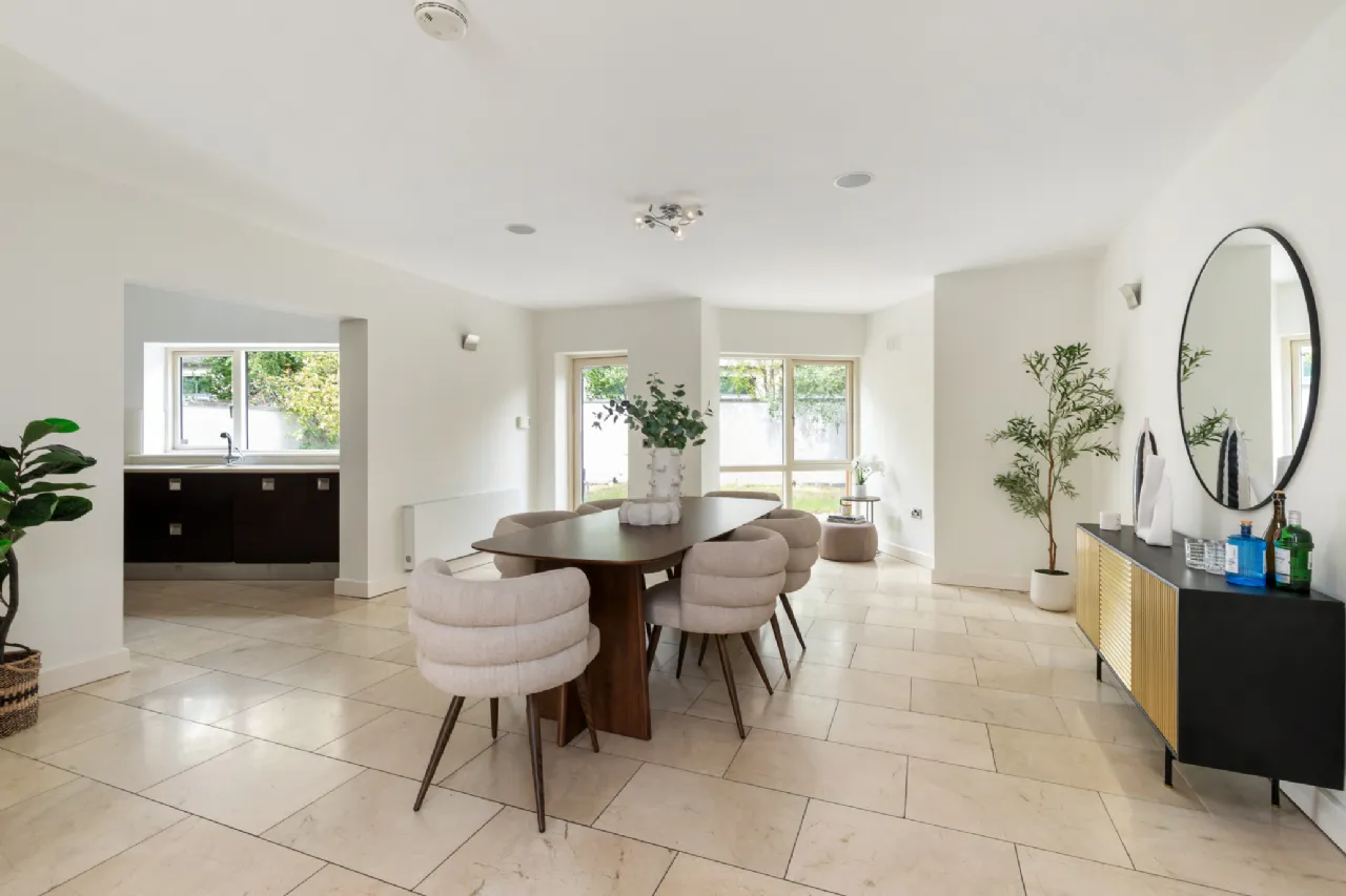 Photo of 4 Longwood, Wynnsward Park, Clonskeagh, Dublin