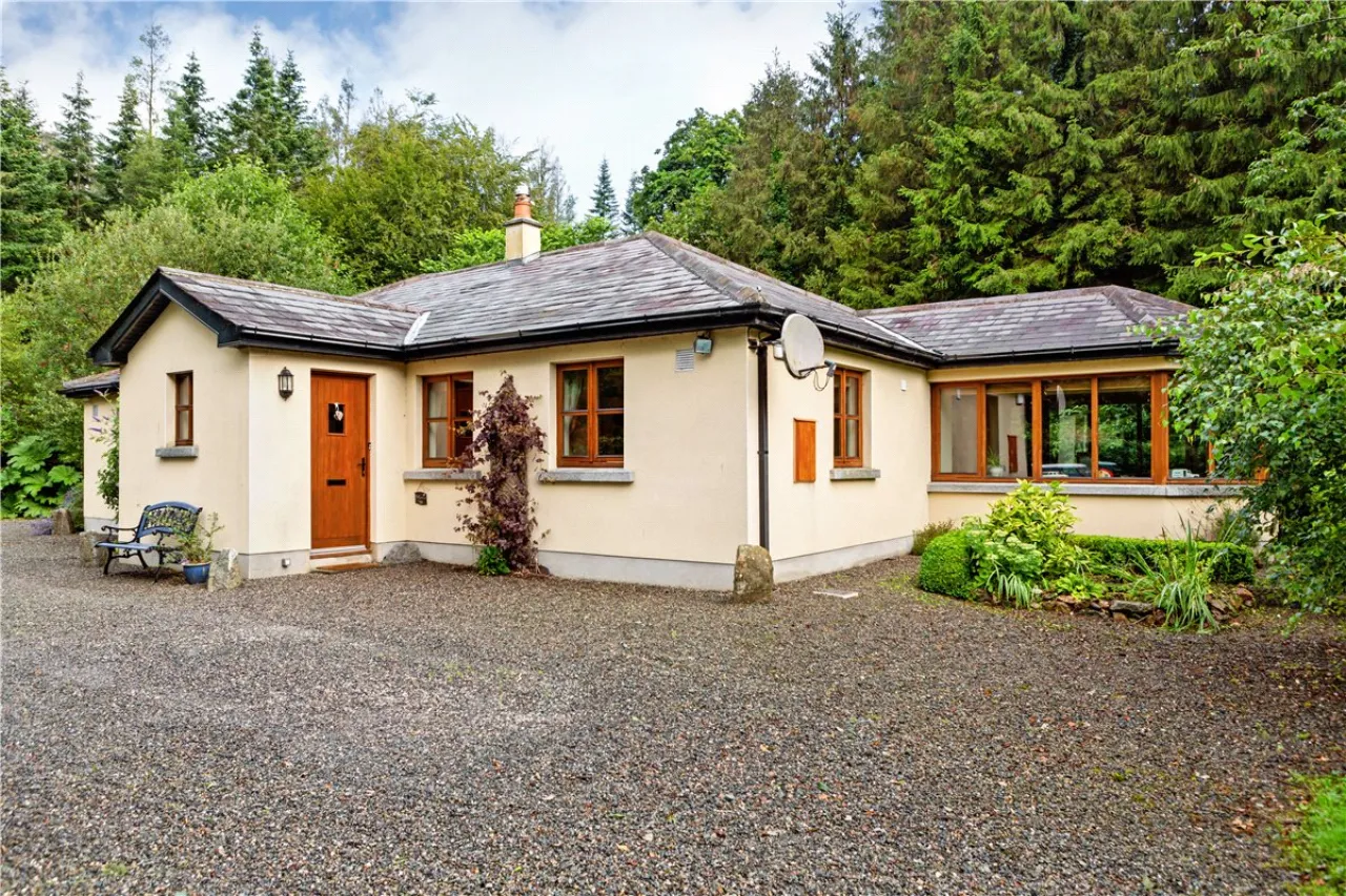 Bungalow for Sale in Glenealy Ballymanus Lodge, Chapel Lane