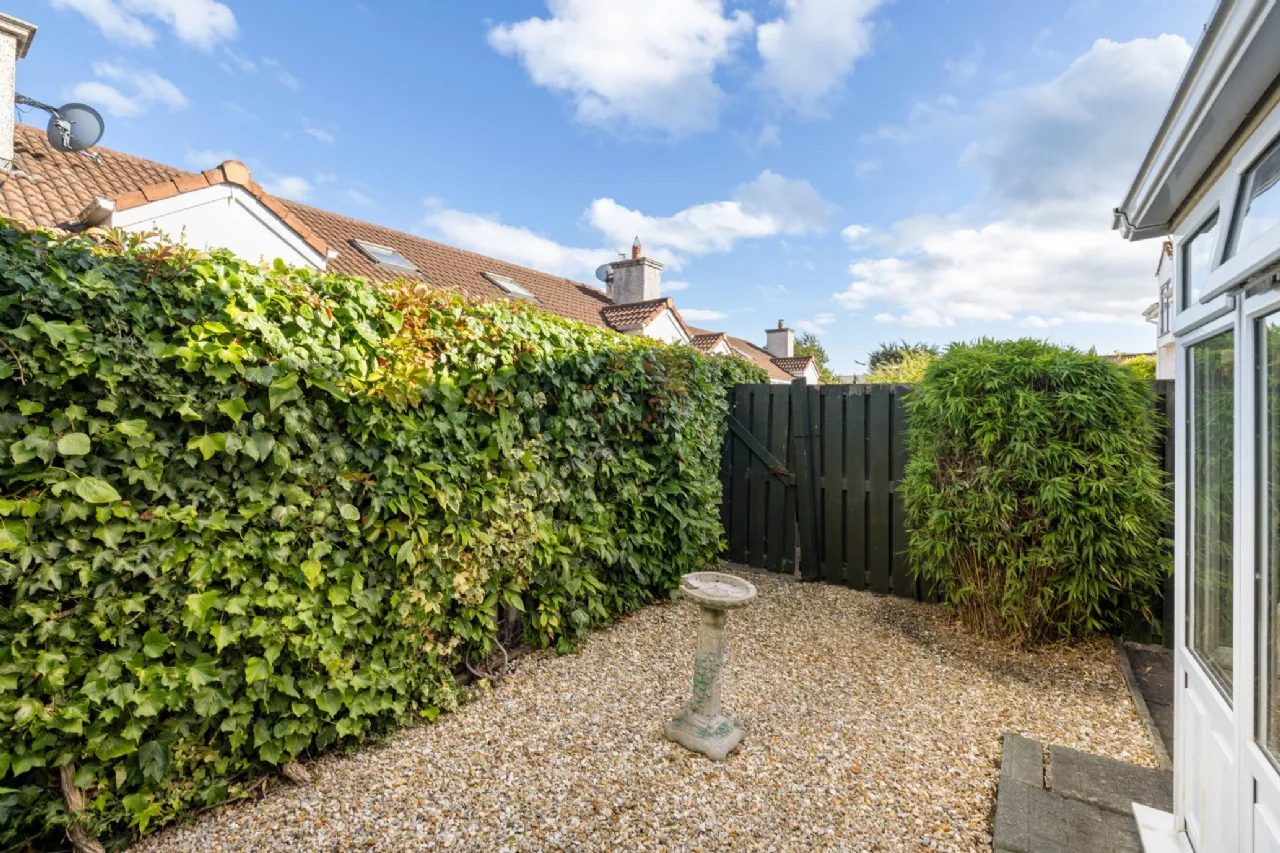 Photo of 10 Rathmichael Park, Shankill, Dublin 18, D18A667