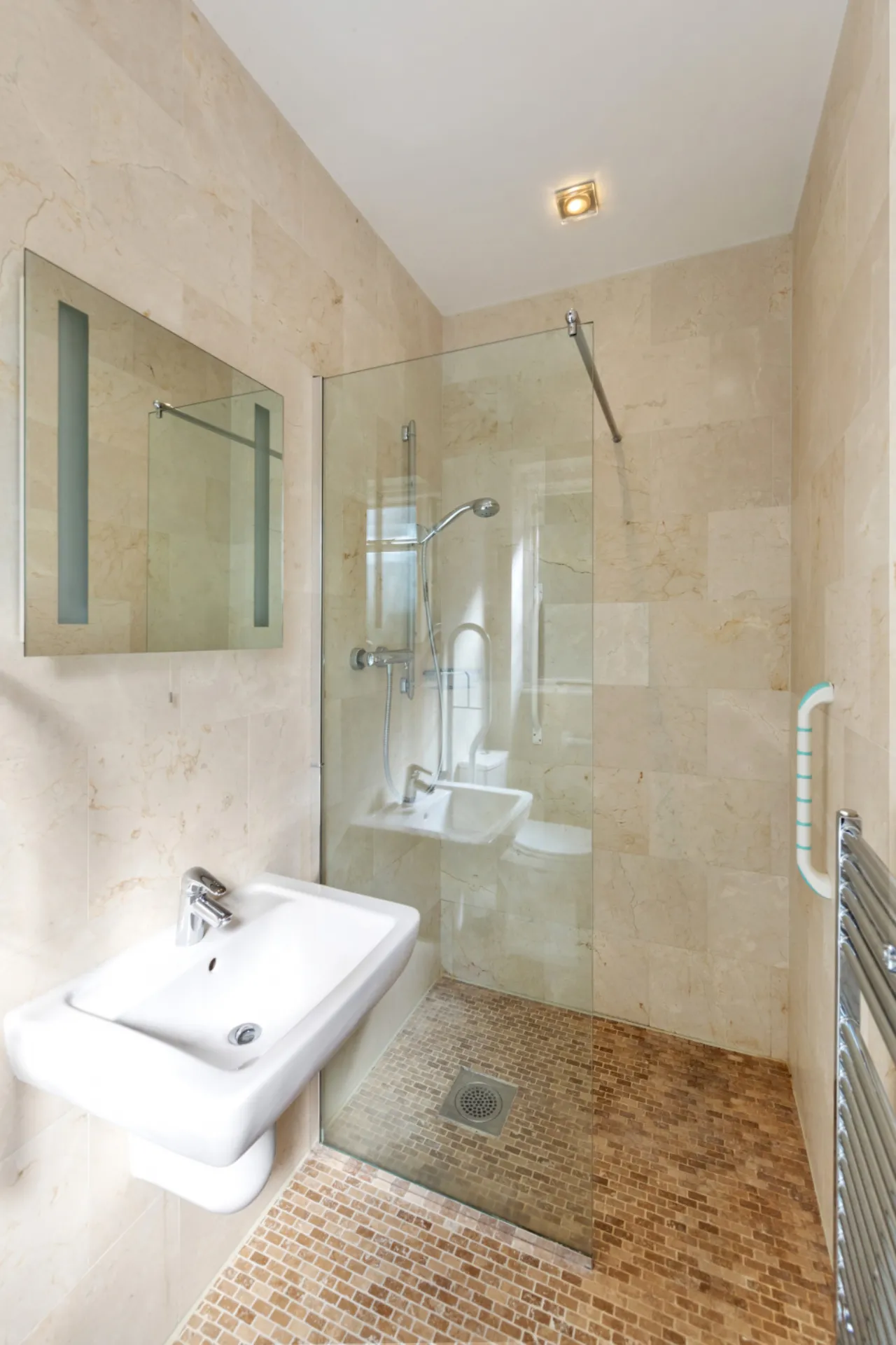Photo of 39 Hainault Road, Foxrock, Dublin 18, D18 F9W7