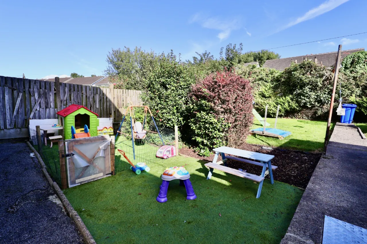 Photo of 11 Ardbrae Park, Athlone, Co Westmeath, N37 W2Y4