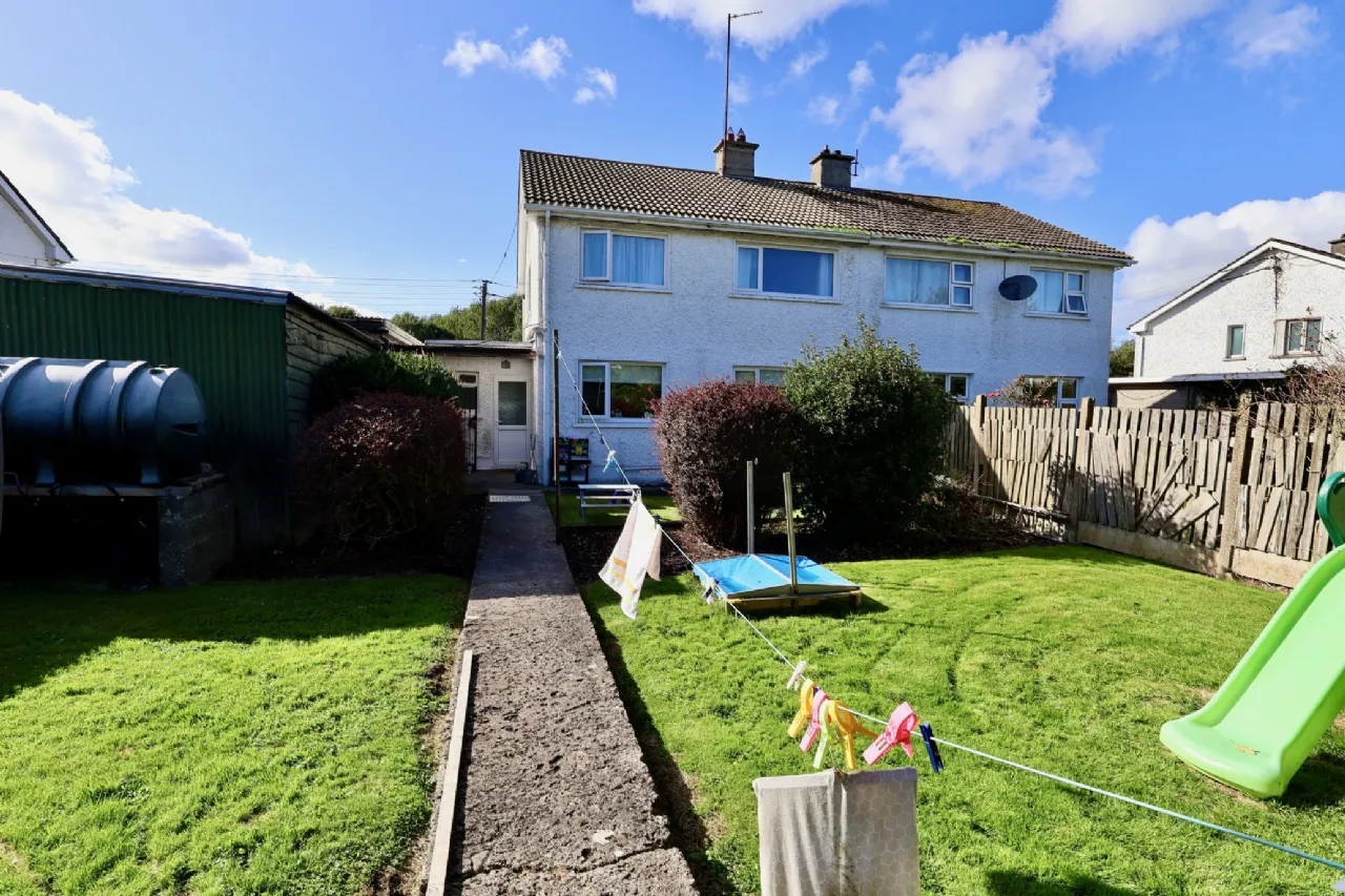 Photo of 11 Ardbrae Park, Athlone, Co Westmeath, N37 W2Y4