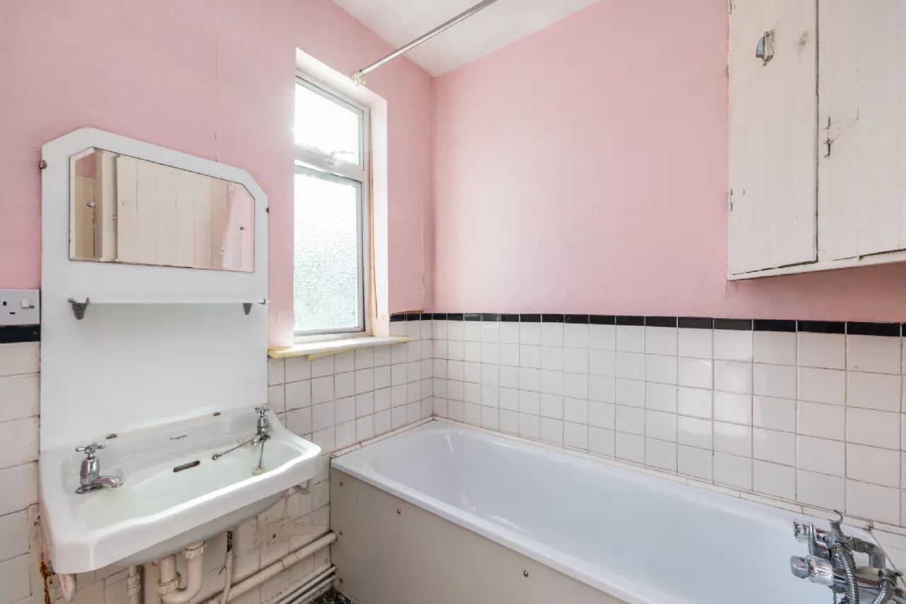 Photo of Myville, 55 Hollybrook Road, Clontarf, Dublin 3, D03 W821