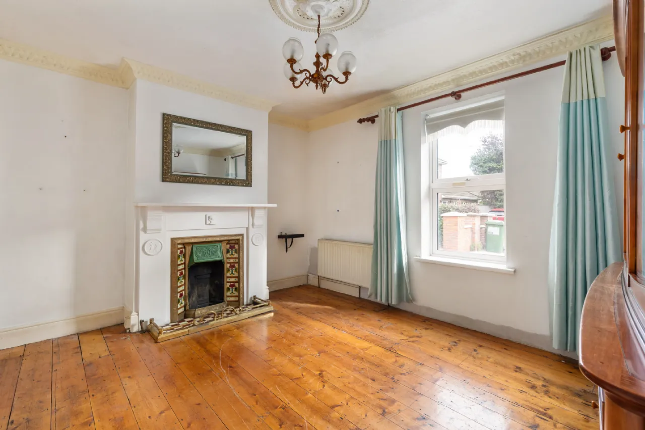 Photo of 8 Glenard Avenue, North Circular Road, Dublin 7, D07 HC1X