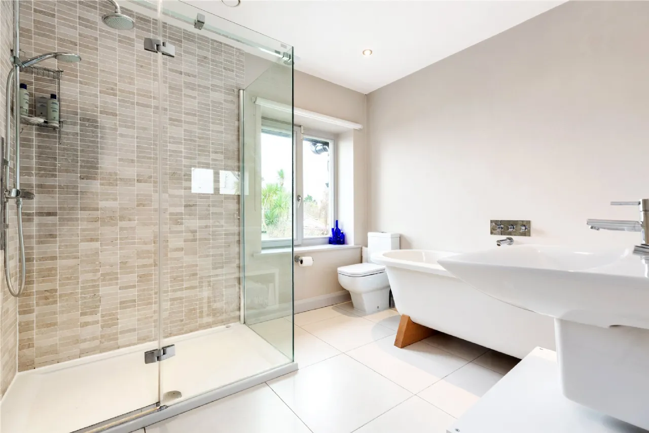 Photo of Clifton Lodge, Corbawn Lane, Shankill, Co Dublin, D18 W281