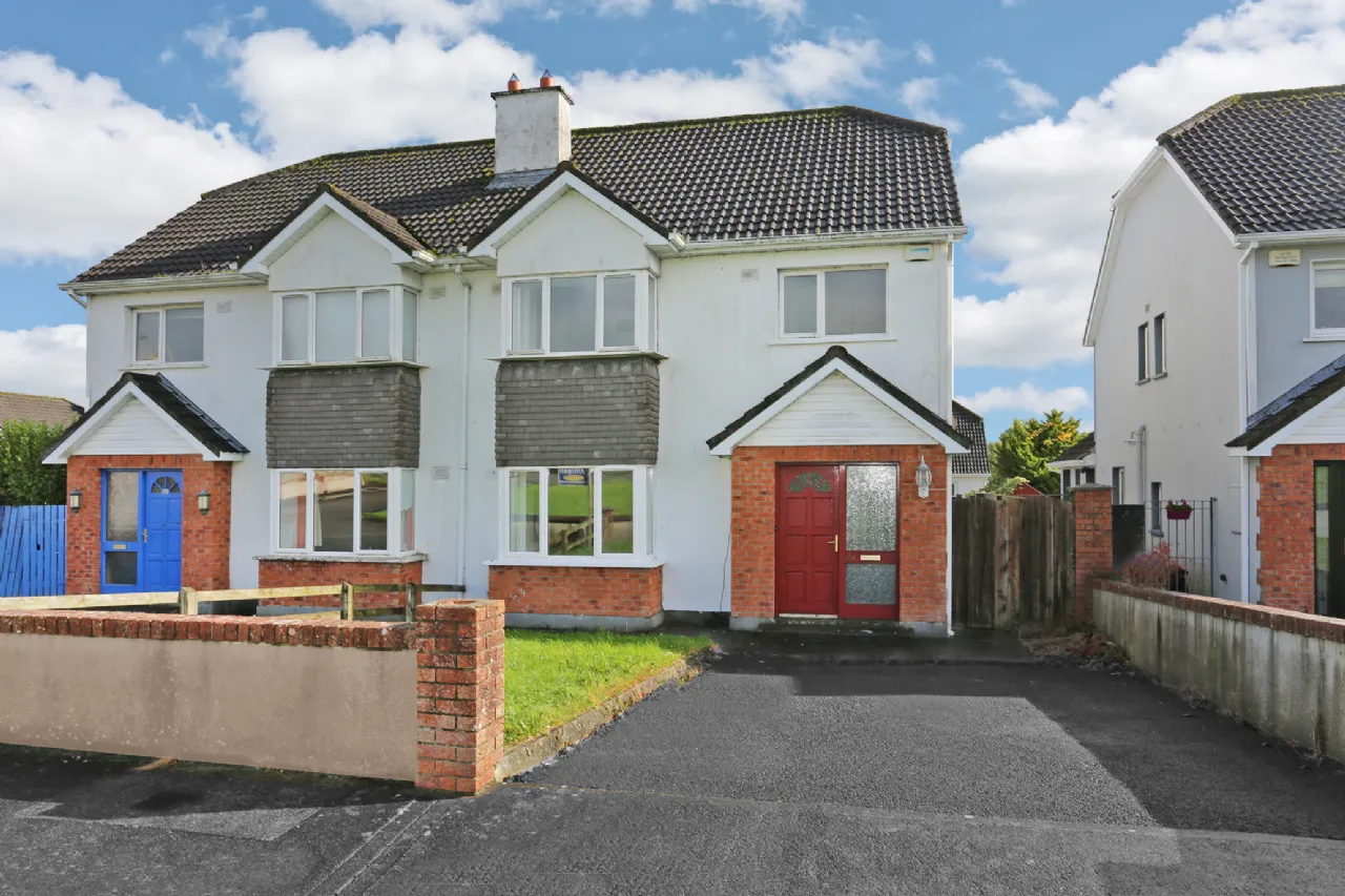 Photo of 26 Oakwood, Sixmilebridge, Clare, V95 F294