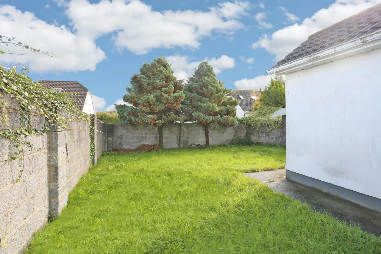 Photo of 26 Oakwood, Sixmilebridge, Clare, V95 F294