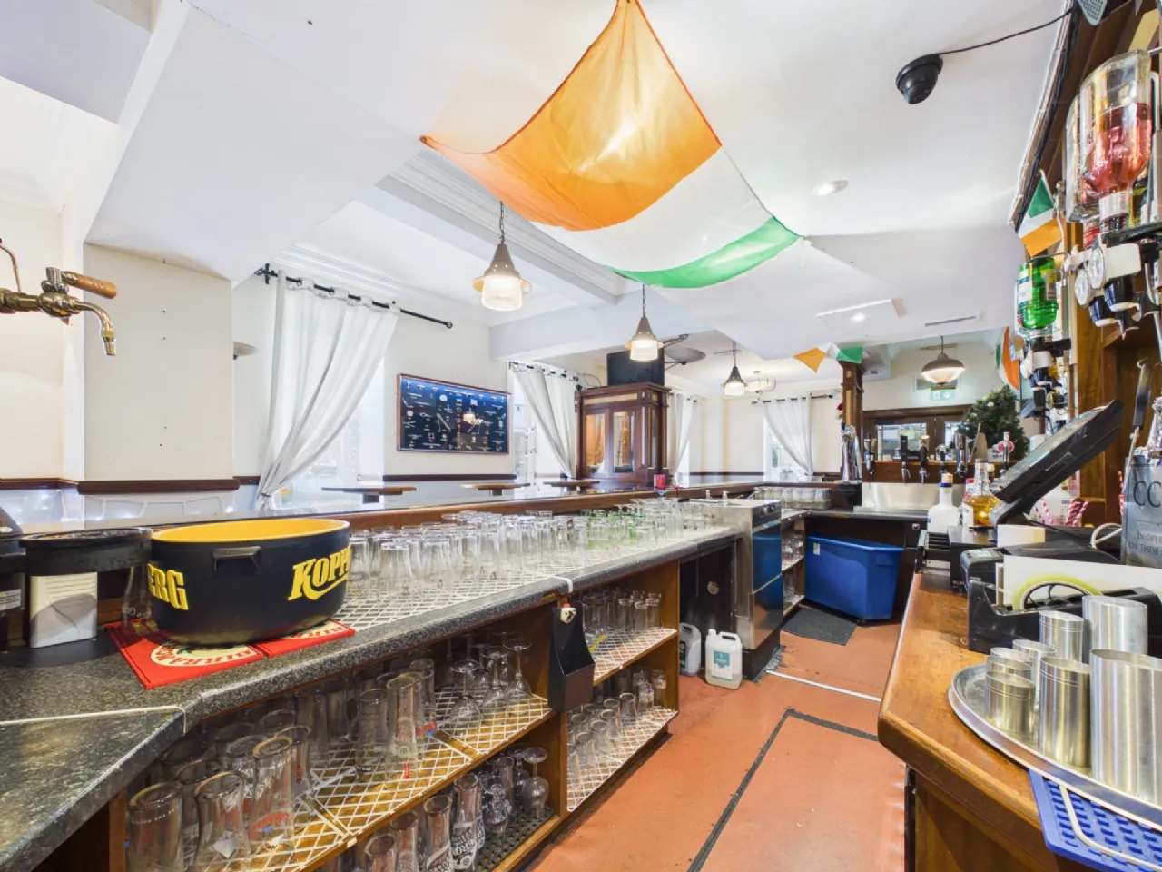 Photo of The Grattan Bar, 1-2 Bridge Street, Waterford, X91 YD52