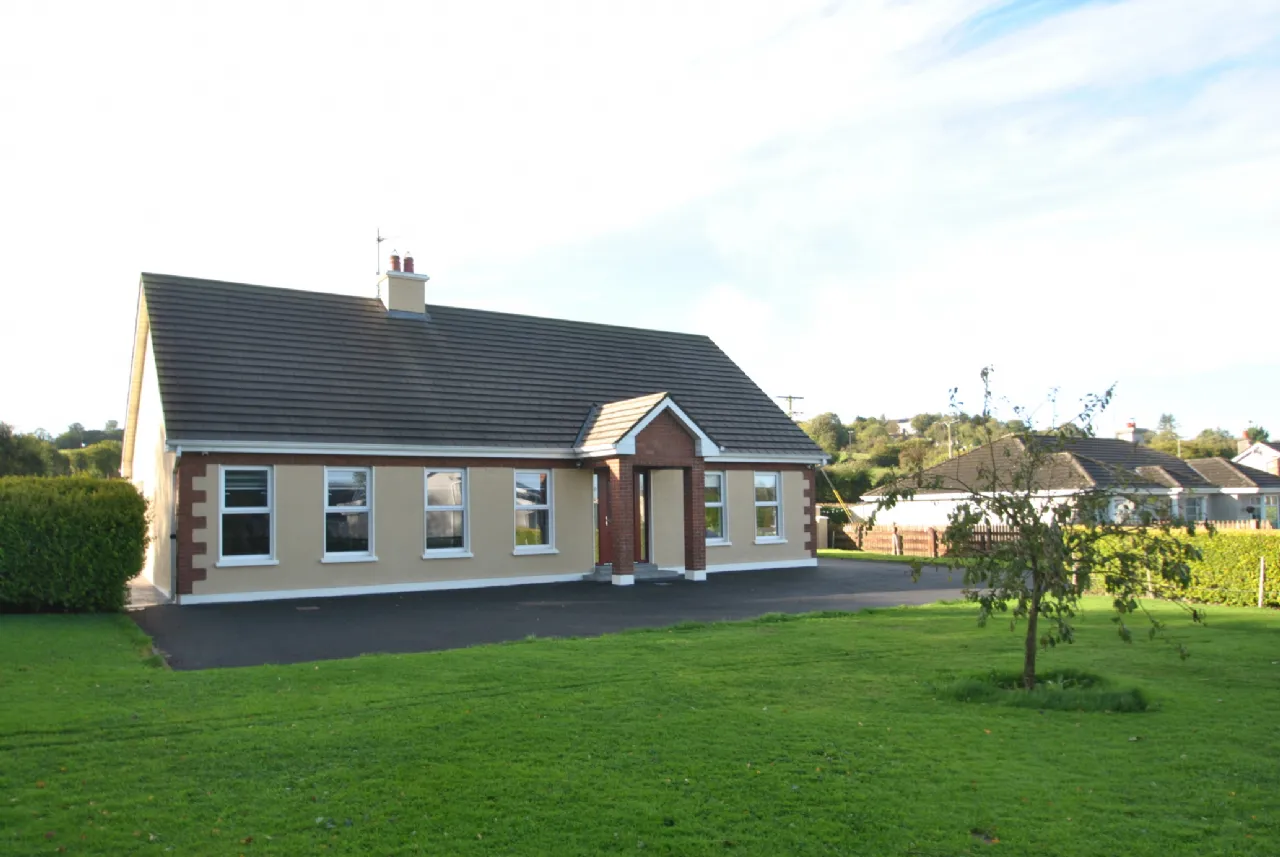 Photo of Carrig Road, Parkmore, Roscrea, Co. Tipperary., E53 CY99