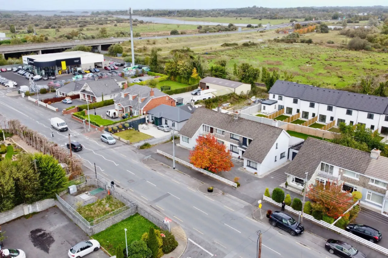 Photo of Villeneuve, 13 Roscommon Road, Athlone,, Co. Westmeath, N37 R2X0