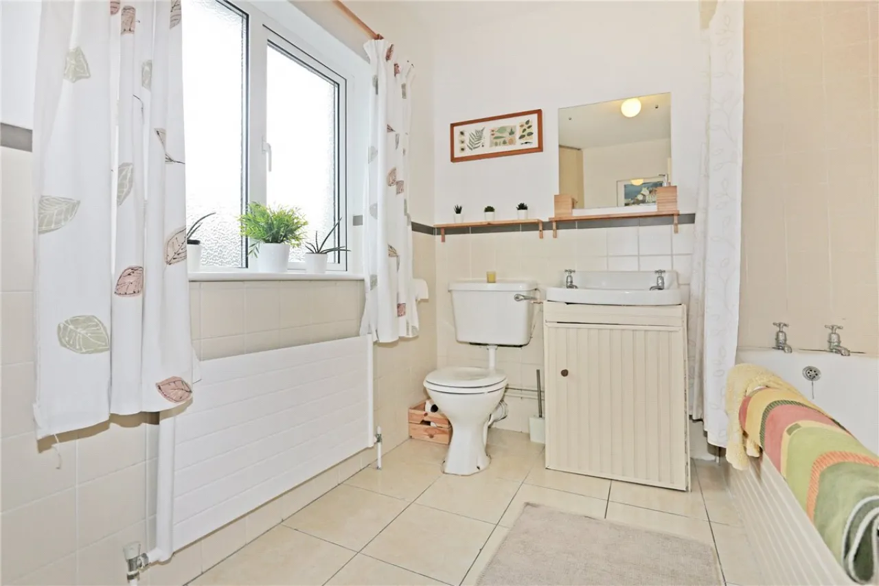 Photo of 18 Aisling Drive, Clareview, Limerick, V94 N6PN