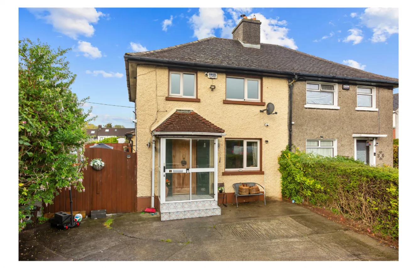 Photo of 1 St Maelruans Park, Tallaght, Dublin 24, D24 E8K6