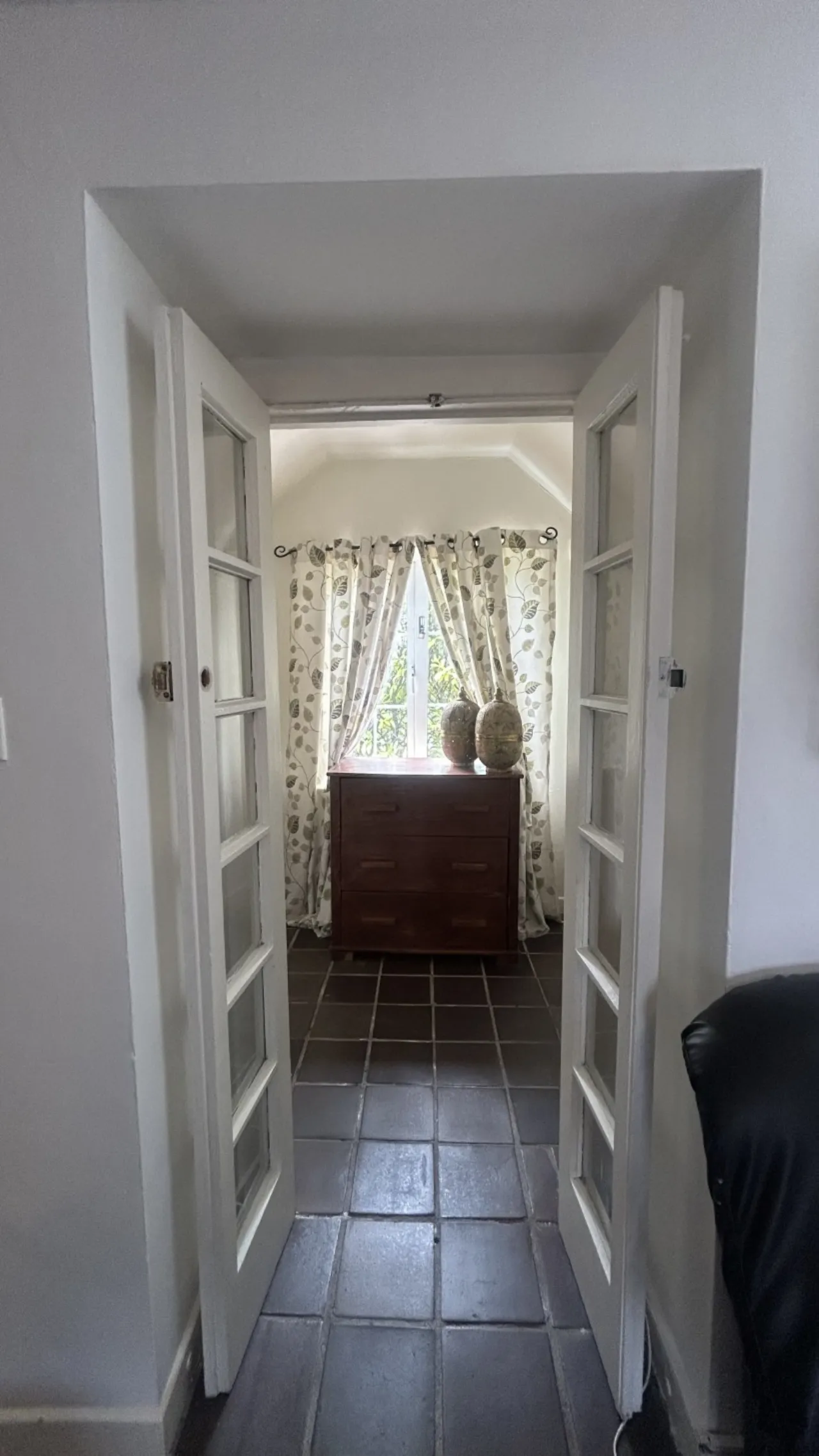 Photo of Wood Of O Cottage, Ballinaclogh,, Golden,, Co. Tipperary, E25KH59