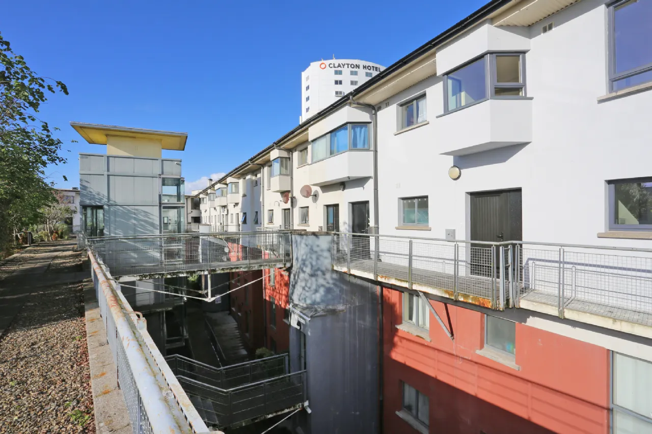 Photo of 34 Bannantyne Place, Steamboat Quay, Limerick, V94 VH57