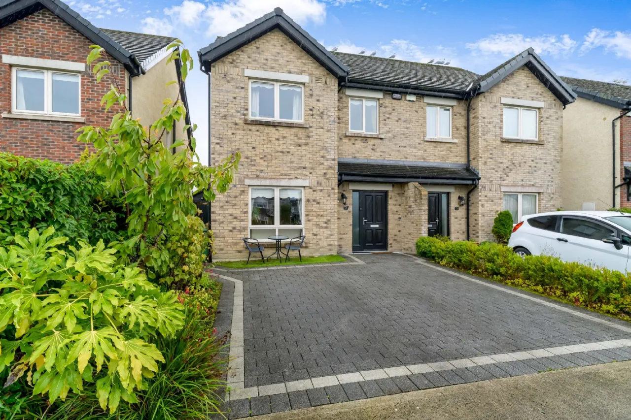 Photo of 2 Kelletts Grove, Dunshaughlin, Co. Meath, A85 VX99