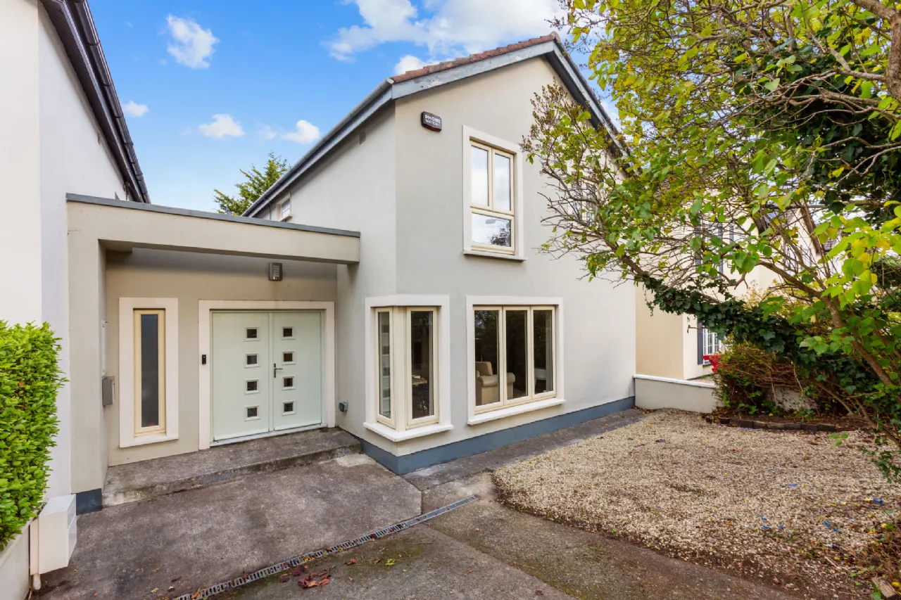 Photo of 70 Ashton Avenue, Knocklyon, Dublin 16, D16 W5F1