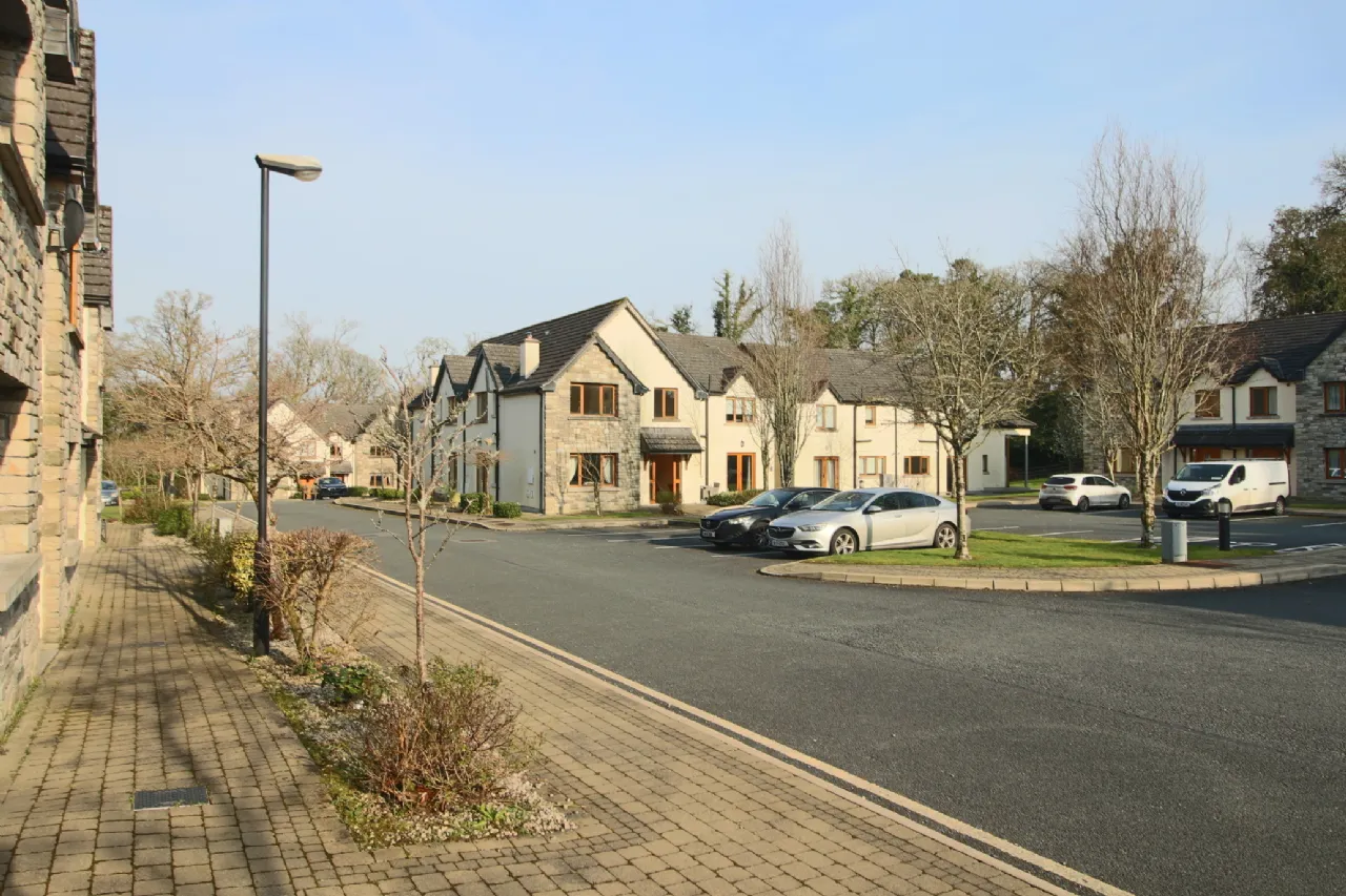 Photo of 20 Earl Court, Lough Rynn, Mohill, Co. Leitrim, N41 E3H4