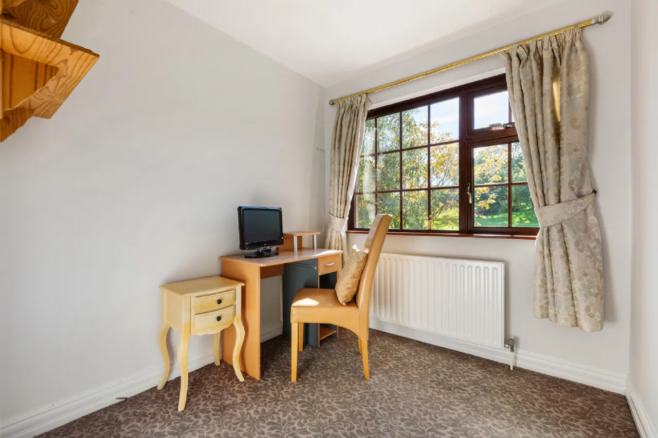 Photo of 12 Parkvale, Dundrum, Dublin 16, D16 EY20