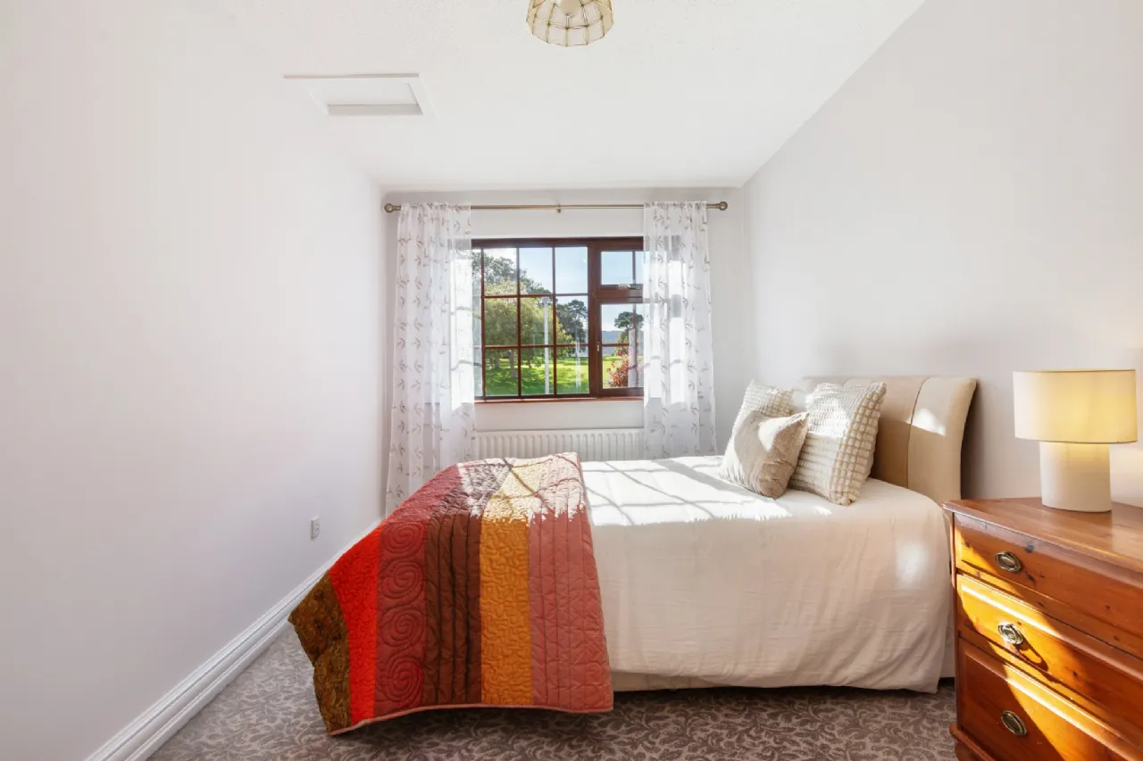 Photo of 12 Parkvale, Dundrum, Dublin 16, D16 EY20